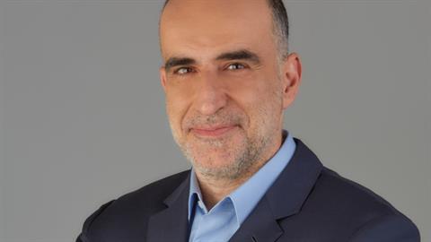 Στη σημερινή εποχή η γυναίκα που θέλει να γίνει μητέρα δεν πρέπει να φοβάται τίποτα!